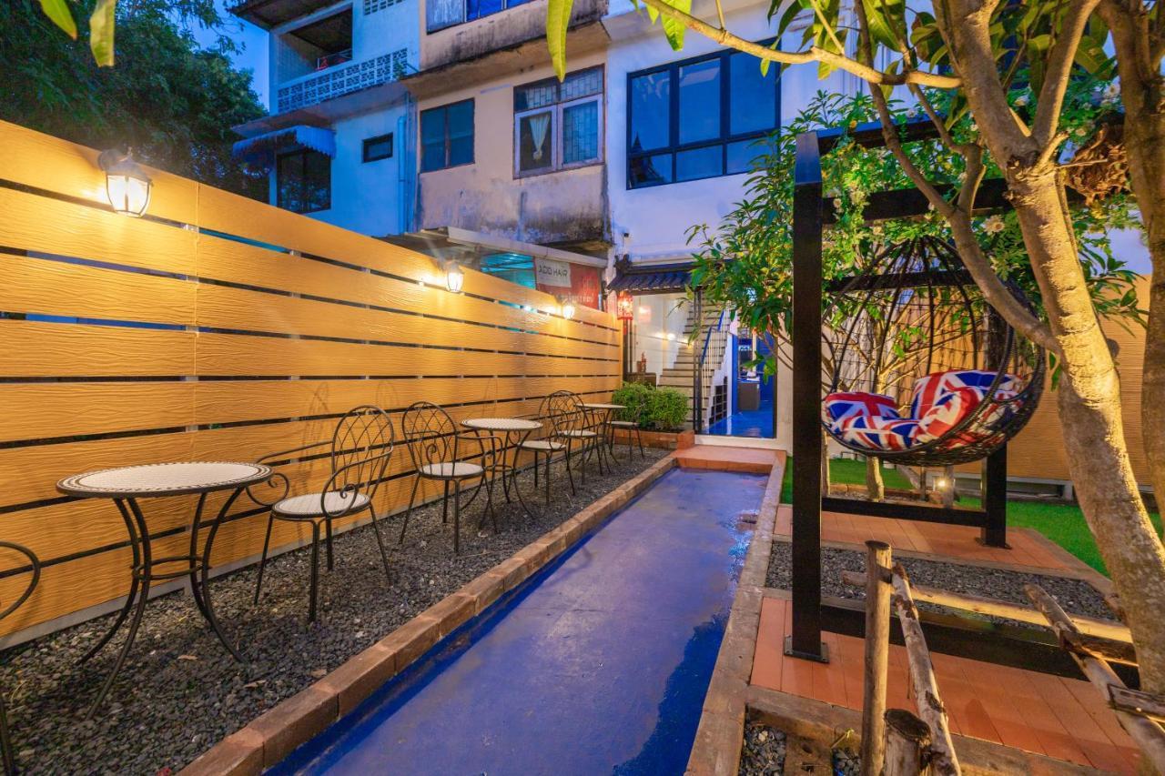 Marco Polo Phuket Poshtel & Bistro Hostel Exterior photo