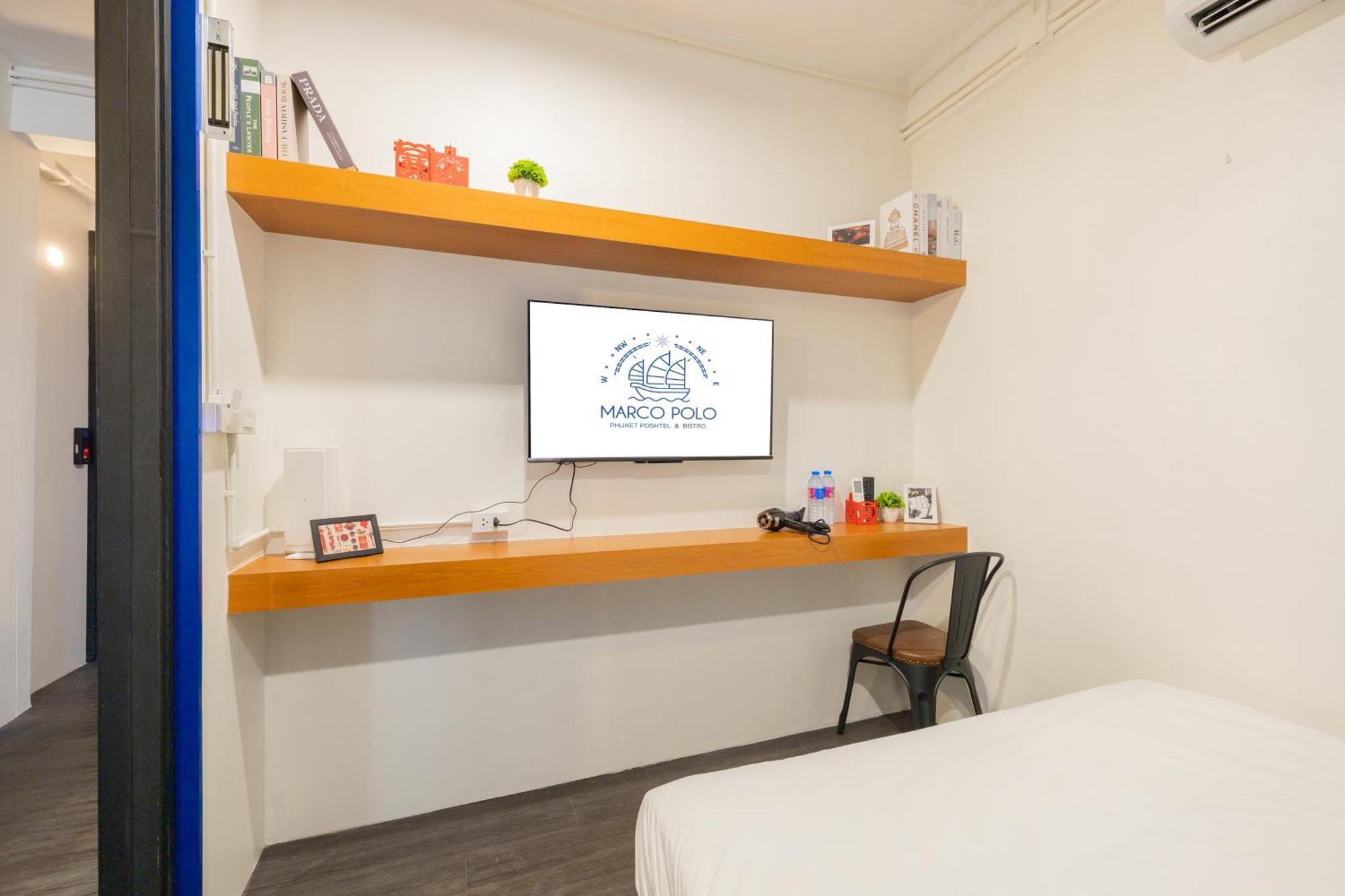 Marco Polo Phuket Poshtel & Bistro Hostel Room photo
